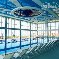 Крытый панорамный бассейн в Ribera Resort & SPA 4*