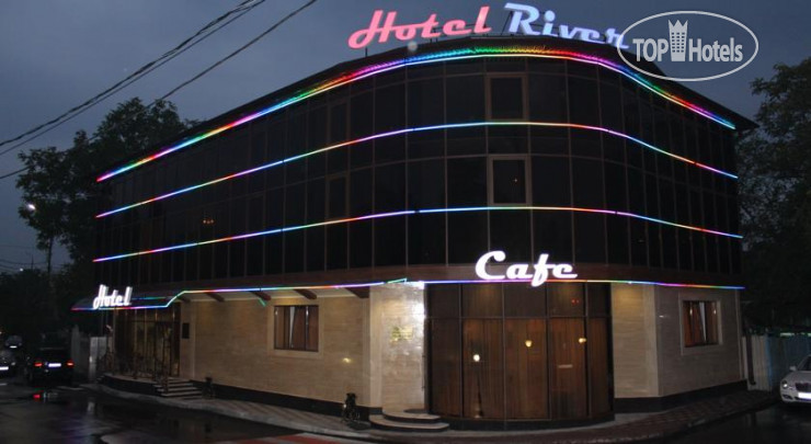 Фотографии отеля  River Hotel 