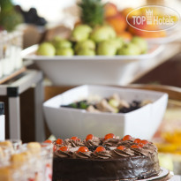 SOL Hotel Nessebar Palace pastries - buffet