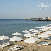 SOL Hotel Nessebar Mare The beach infront of the hotel