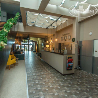 Фото отеля Riverside Boutique Hotel 4*