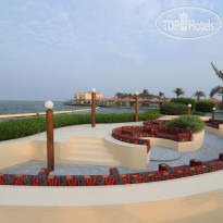 Al Bander Hotel & Resort 