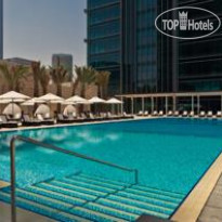 Marriott Executive Apartments Doha, City Center Бассейн