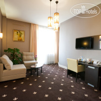 Ark Palace Hotel Apartments 