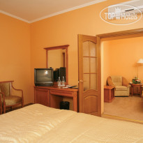 Hotel Dnipro Junior Suite Superior