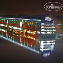 Bakkara Art Hotel Ночная гостиница (вид с моста 