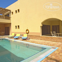 Continental Hotel Hurghada Вид на виллу и бассейн