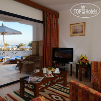 Amphoras Beach Hotel 