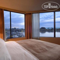 Victoria Regent Waterfront Hotel & Suites 
