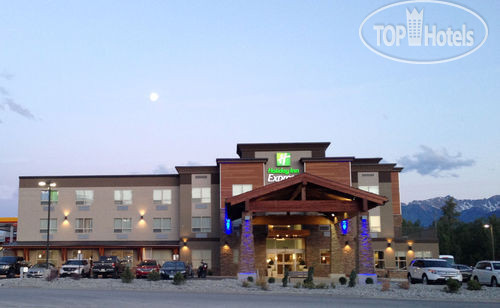 Фотографии отеля  Holiday Inn Express Golden-Kicking Horse 3*