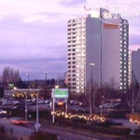 Sandman Signature Hotel Vancouver Airport 3*