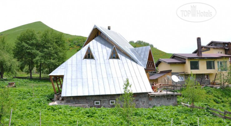 Фотографии отеля  Gudauri House of the Sun (Дом Солнца) 