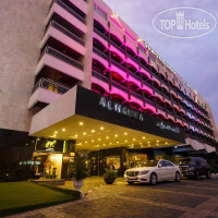 Holiday Inn Jeddah - al Hamra, an IHG Hotel  5*