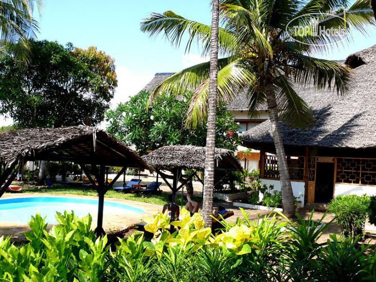 Фотографии отеля  Diani Palm Resort 3*