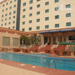 Фото отеля Holiday Inn Accra Airport 3*