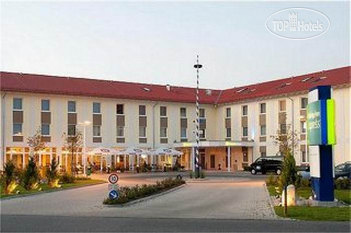 Фотографии отеля  Holiday Inn Express Munich Airport 3*