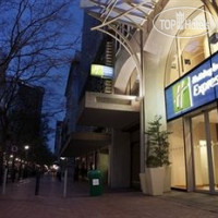 Holiday Inn Express Cape Town City Centre 3*