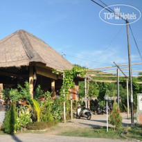 Amed Harmony Cafe And Bungalow 