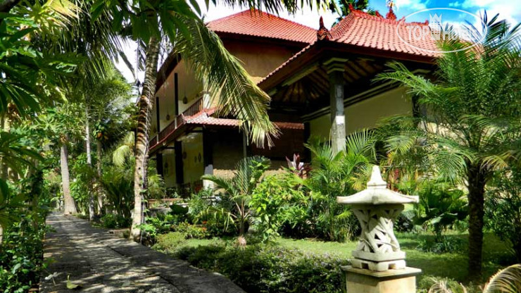 Фотографии отеля  Bali Bhuana Beach Cottages 3*