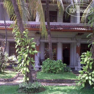 Фото отеля Padang Lovina Seaside Cottages 3*