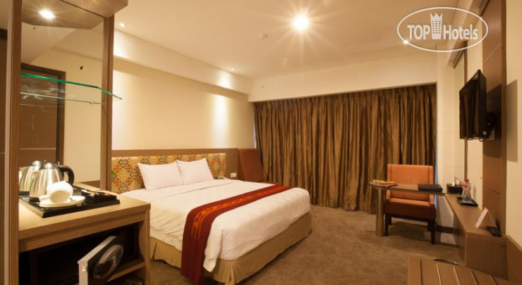 Фотографии отеля  Grand Clarion Kendari 4*