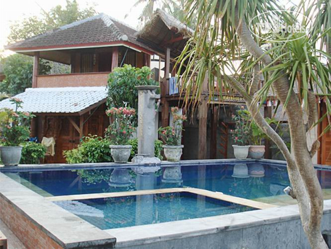 Фотографии отеля  Ketut Losmen Bungalows 