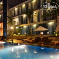 Emersia Hotel & Resort Открытый бассейн