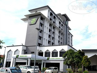 Фотографии отеля  TH Hotel Kota Kinabalu 3*