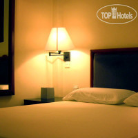 Amber Hotel Katong 2*