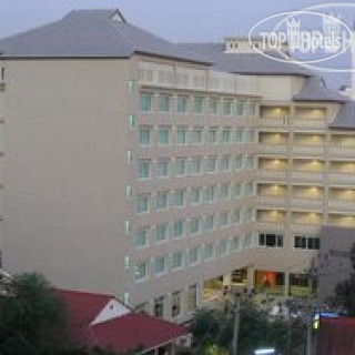 Фото отеля Crown Pattaya Beach 3*