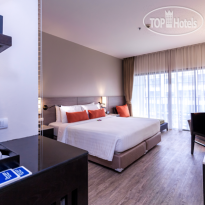 Deevana Plaza Phuket Hotel 