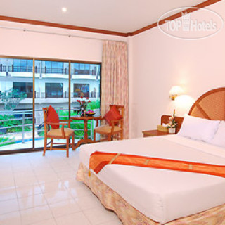 Фото отеля Nipa Resort Hotel 3*