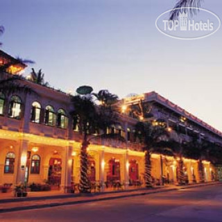 Фото отеля Old Phuket 4*