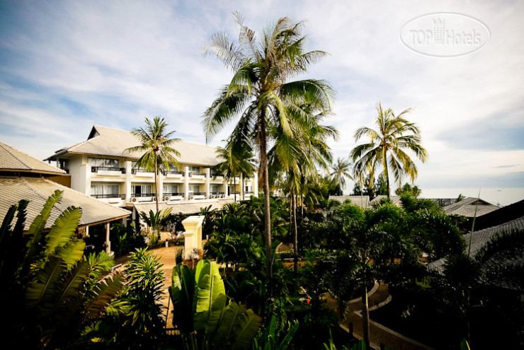 Фотографии отеля  Golden Pine Beach Resort & Spa Pranburi 3*
