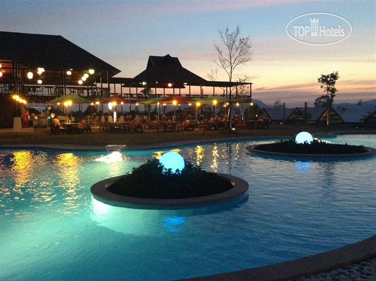 Фотографии отеля  Buritara Resort & Spa Jomtien 3*