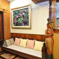 Sri Pat Guesthouse Интерьер отеля