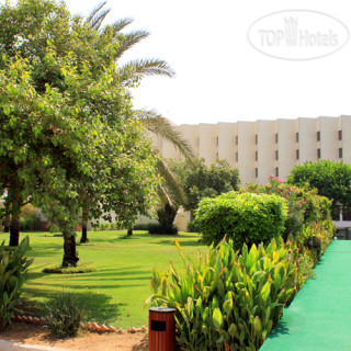 Фото отеля BM Beach Hotel 4*