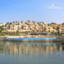 The Cove Rotana Resort 