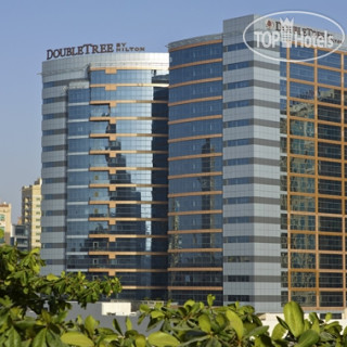 Фото отеля DoubleTree by Hilton Hotel and Residences Dubai Al Barsha 4*