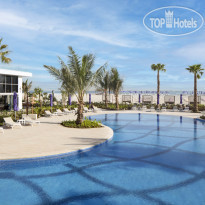 Водный парк с бассейном в Centara Mirage Beach Resort Dubai 4*