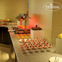 Carlton Tower Hotel Dubai all day dinning restaurant : B