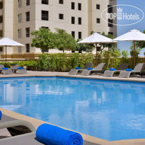 Открытый бассейн в Delta Hotel by Marriott Jumeirah Beach 4*