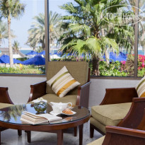 JA Beach Hotel Sunset Lounge