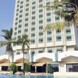 Фото отеля Holiday International 4*
