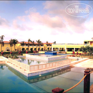 Фото отеля The Lalit Golf & Spa Resort Goa 5*
