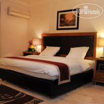 Raed Hotel Suites 