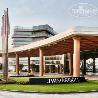 Фото отеля Sanya Marriott Hotel Dadonghai Bay 5*