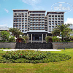 Jinghai Hotel & Resort 5*