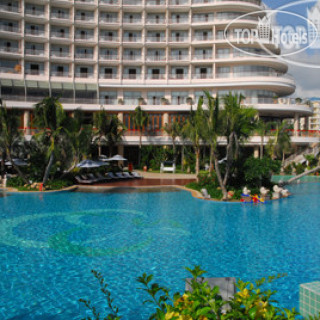 Фото отеля Grand Soluxe Hotel & Resort 5*
