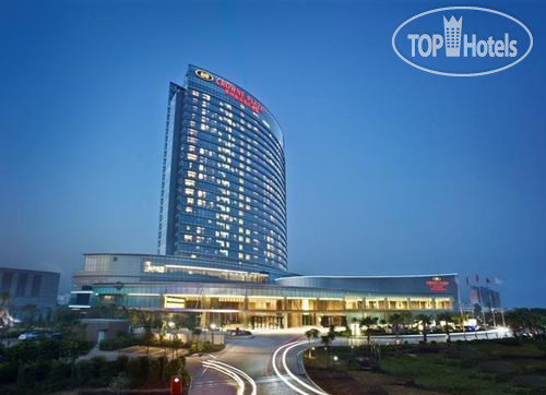 Фотографии отеля  Crowne Plaza Huizhou 5*